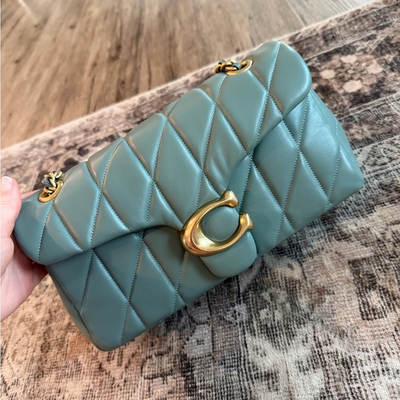 Coach Tabby Shoulder Bag 26
With Pillow Quilted Leather - Picture 2 of 5